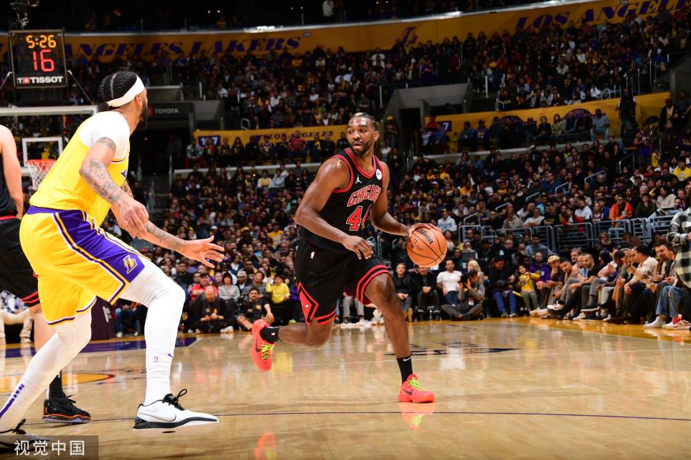 闪击进球背 闪击进球背