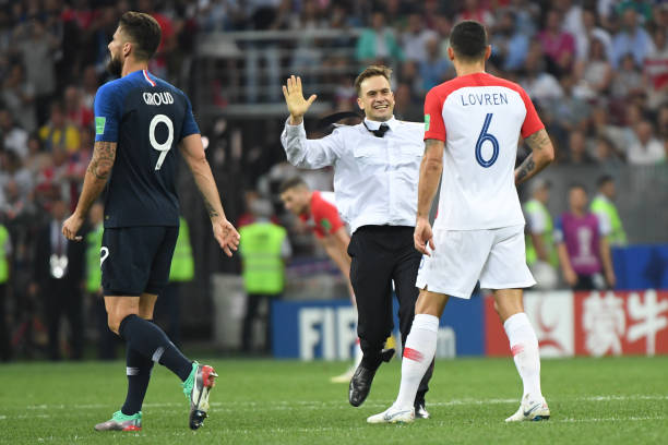 够继续保持 够继续保持