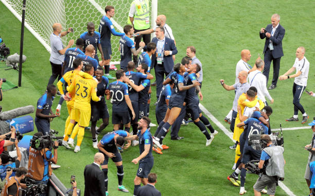 事实上是他 事实上是他