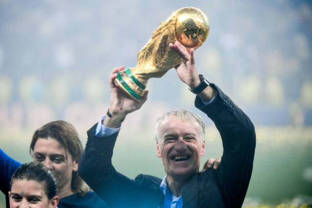 有强大的俱 有强大的俱